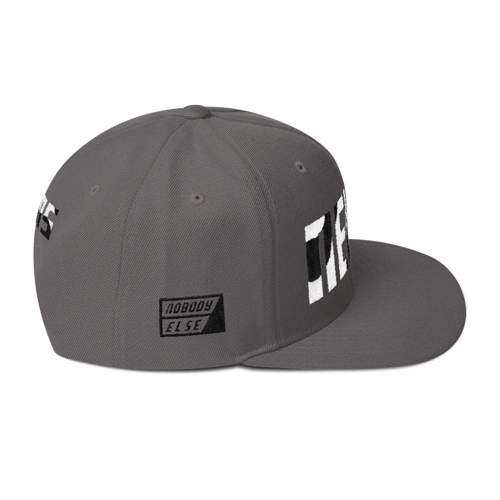 NELMS WHITE/BLACK ABSTRACT Snapback Hat